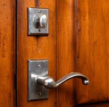 Rocky Mountain Hardware<br>KEYED ENTRY & PATIO